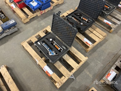 Quantity of (2) Pop-It Flange Spreaders