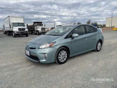 2014 Toyota Prius Hybrid Automovil