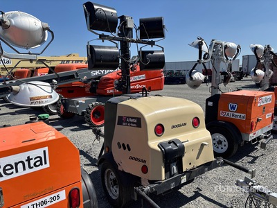 2019 Doosan LCV Light Tower