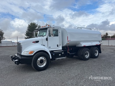 2013 Peterbilt 337 4000 gal 6x4 Water Truck