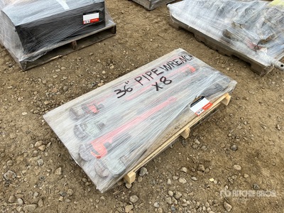 Quantity of (8) 36 In Pipe Wrenches أدوات يدوية متنوعة