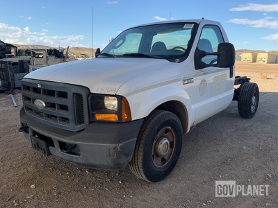2006 Ford F-350 Super Duty Cab and Chassis