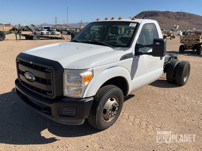 2012 Ford F-350 Super Duty XL Cab and Chassis