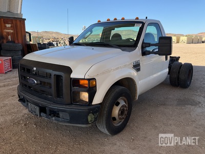 2008 Ford F-350 Super Duty Cab and Chassis