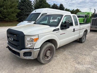 2013 Ford F-250 4x2 Extended Cab Pickup