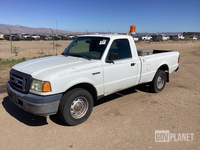2005 Ford Ranger XL Pickup