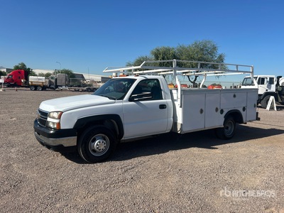2006 Chevrolet Silverado 3500 4x2 شاحنة مسطحة