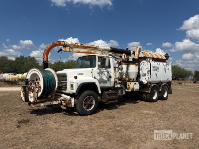 1995 Ford LNT8000F 6x4 Vacuum Excavator Truck
