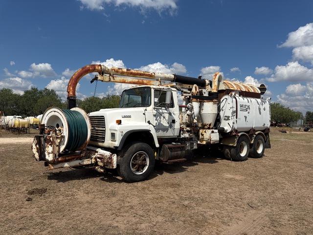 1995 Ford LNT8000F 6x4 Vacuum Excavator Truck 1995 Ford LNT8000F 6x4 Vacuum Excavator Truck
