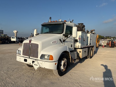 2007 Kenworth T300 4x2 Fuel and Lube Truck