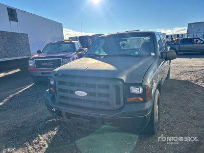 2006 Ford F-350 XL 4x2 Crew Cab Pickup