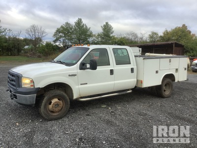 2006 Ford F-350 XL 4x4 Crew Cab Utility Truck