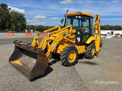 2005 JCB 212S 4x4 لودر خلفي