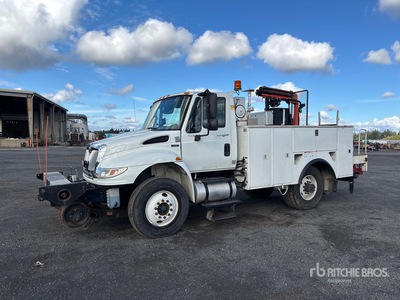 2014 International 4300 SBA 4x2 4x2 Service Truck