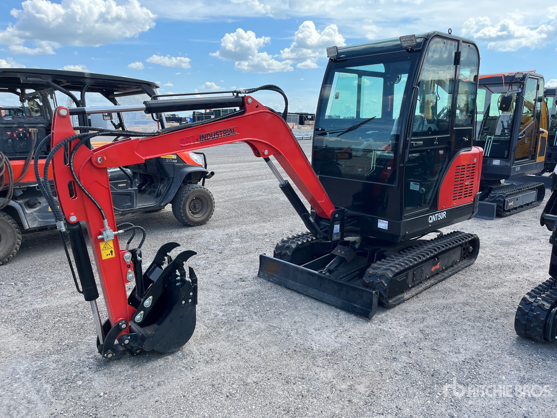 2025 AGT QNT50R Mini Excavator (Unused)