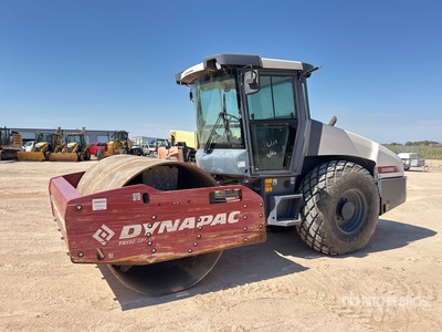2022 Dynapac CA2500D Smooth Drum Compactor