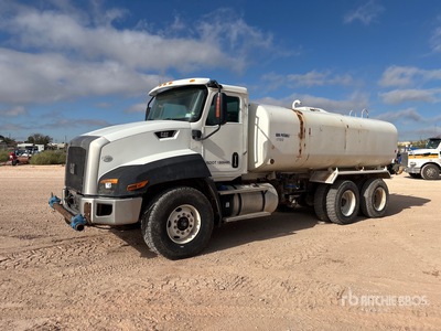 2016 Cat CT660 SBA 4000 gal 6x4 Water Truck