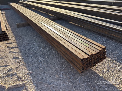 Quantity of (35) 1-1/2 in x 1 in 14 GA Rectangle Tubing معادن متنوعة