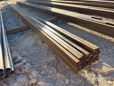 Quantity of (35) 1-1/2 in x 1 in 14 GA Rectangle Tubing معادن متنوعة