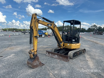 2017 Cat 303.5E2CR を見 Mini Excavator