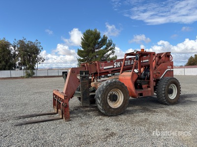 2000 Sky Track 10042 Telehandler