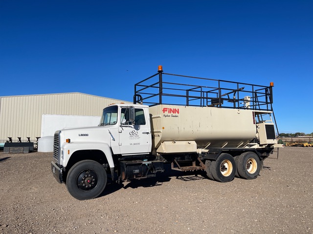 1988 Ford L9000 6x4 Hydroseeder Truck