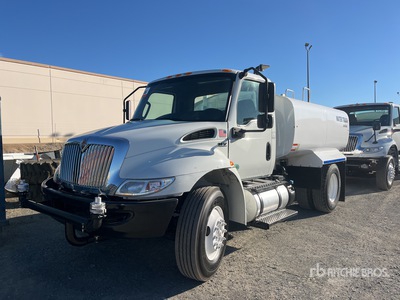 2021 International MV607 2000 gal 4x2 Water Truck