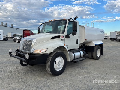 2021 International MV607 2000 gal 4x2 Water Truck