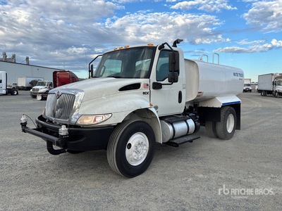 2021 International MV607 2000 gal 4x2 Water Truck