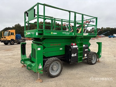2015 Genie GS-4390 RT 4x4 Dual Fuel Scissor Lift