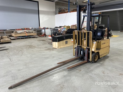 1987 Hyster A1.50XL 2700 mm Carpet pole Electric Forklift