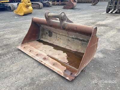 2000 mm Q/C Cleanup エクスカベーター用バケット - Fits Hitachi ZX230