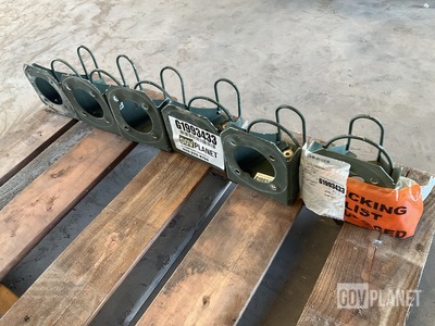 (6) A3014546-1 Mounting Brackets