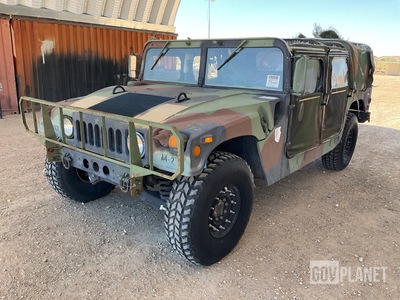 AM General M1097R1 HMMWV 4 Door Soft Top w/Truck Body