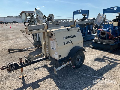 2014 Doosan LSC 6 kVA Light Tower