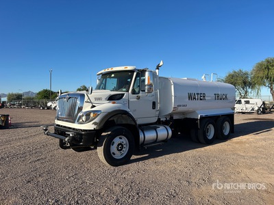 2013 International 7400 4000 gal 6x4 Water Truck