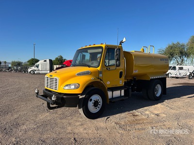 2019 Freightliner M2 106 2000 gal 4x2 Water Truck