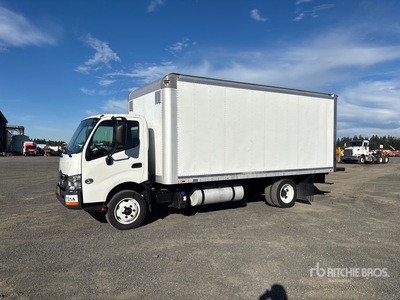 2018 Hino 740 4x2 Van Truck