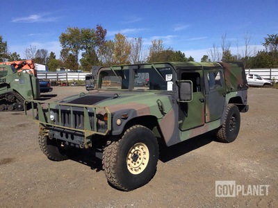 2008 AM General M1097R1 HMMWV 4 Door Soft Top w/Truck Body