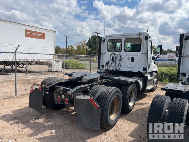 CAMIóN 2016 FREIGHTLINER