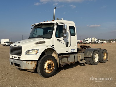 2006 Freightliner M2 106 6x4 تراكتور شاحنة كابينة النوم (ثنائية المحور)
