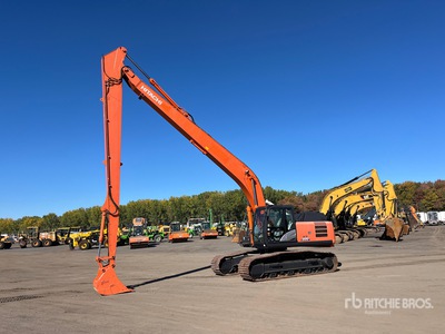 2019 Hitachi ZX300LC-6N Long Reach Escavatore cingolato