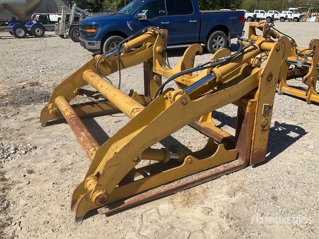 Rockland PG-2 60 in Pipe Telehandler Grapple - Fits Cat TL1255C ...