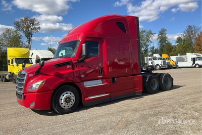 2021 Freightliner Cascadia 126 6x4 T/A Sleeper Truck Tractor