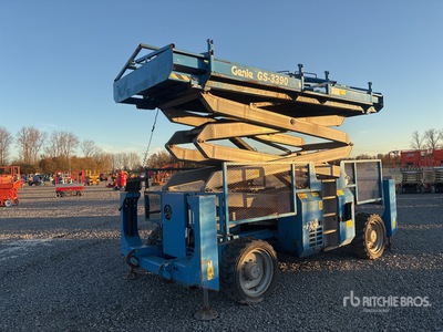 2013 Genie GS3390RT 4x4 Diesel Scissor Lift