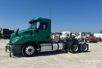 2019 Freightliner Cascadia 116 6x4 T/A Day Cab Truck Tractor