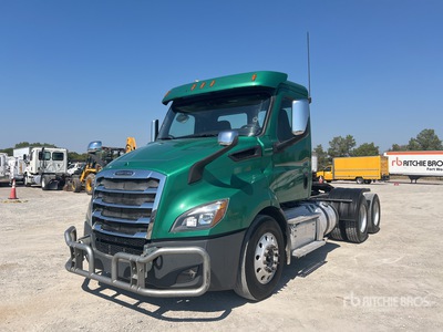 2019 Freightliner Cascadia 116 6x4 تراكتور شاحنة نهارية (ثنائية المحور)