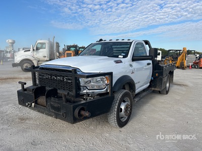 2020 Ram 5500 4x4 Flatbed Truck