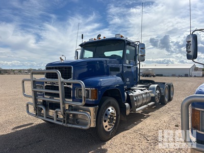 2021 Mack Pinnacle Tri/A Day Cab Truck Tractor
