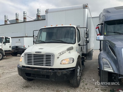 2015 Freightliner M2 106 4x2 Furgoneta caja cerrada (Inoperable)